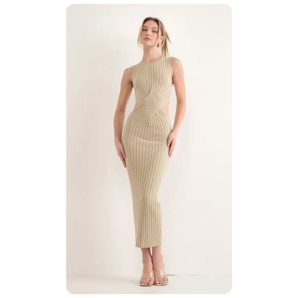 !! Pretty Garbage Waist Cutout Criss Cross Ribbed Knit Sleeveless - Picture 1 of 6